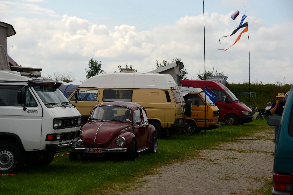 ../Images/VW Bus Festival Berlin 2014 014.jpg